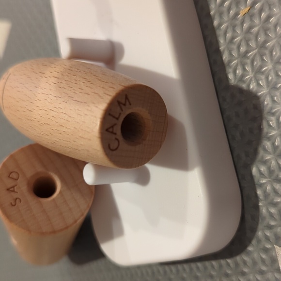 Lovevery Emotion Wood Peg Doll Toy - Picture 2 of 2